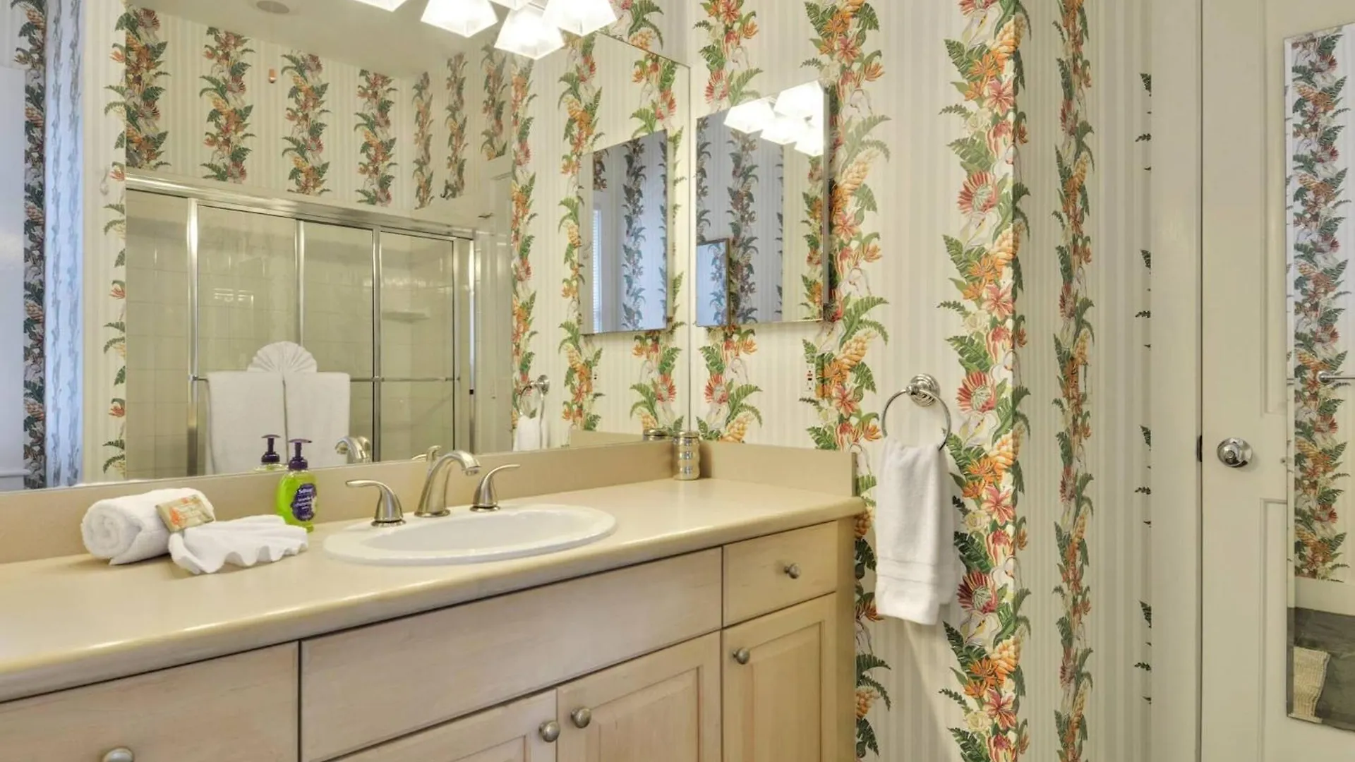 Tropical Dreaming By Avantstay 4 Blks To Private Pool Holiday home Key West
