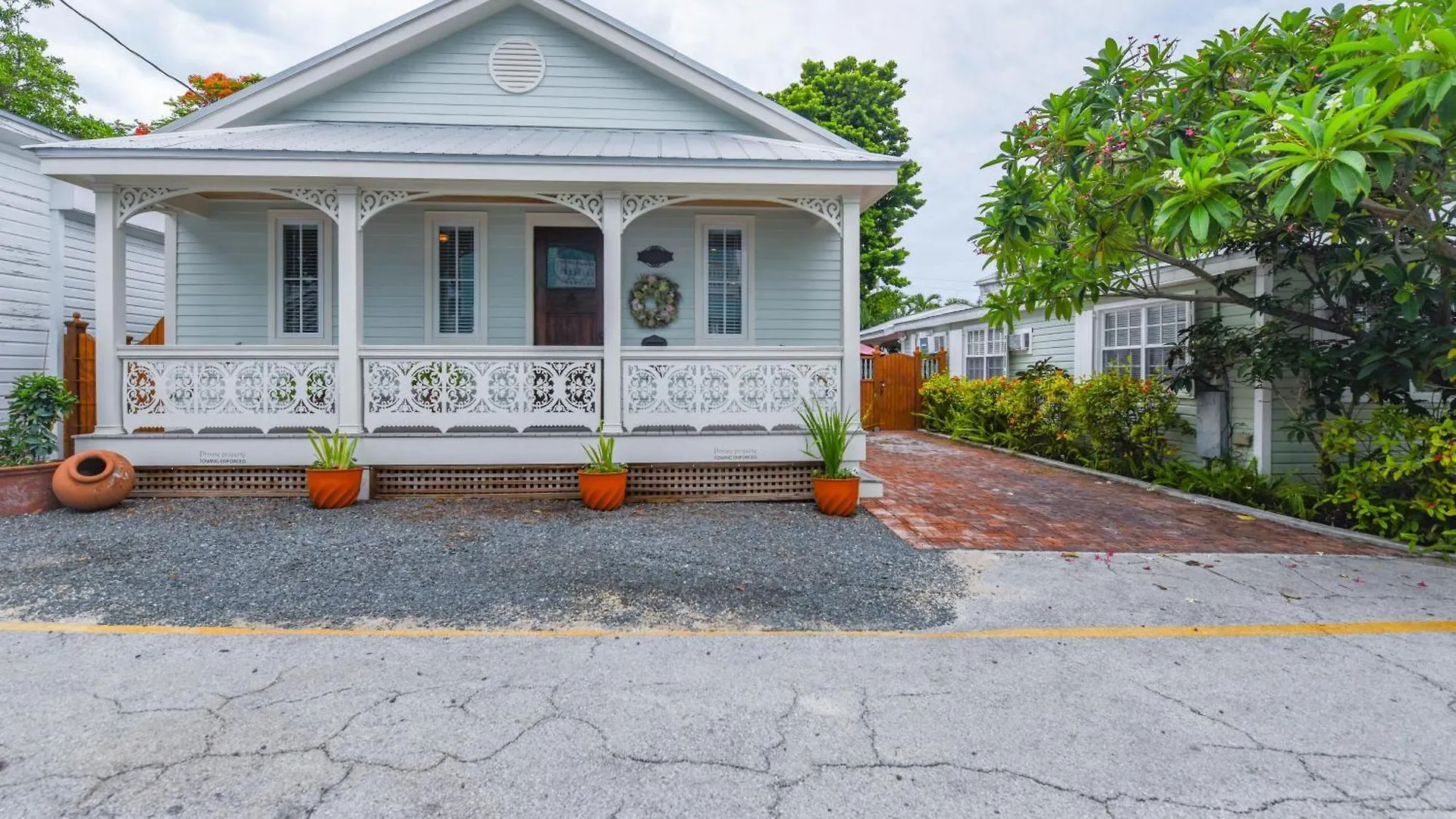 Casa De Cubana - Monthly * Key West