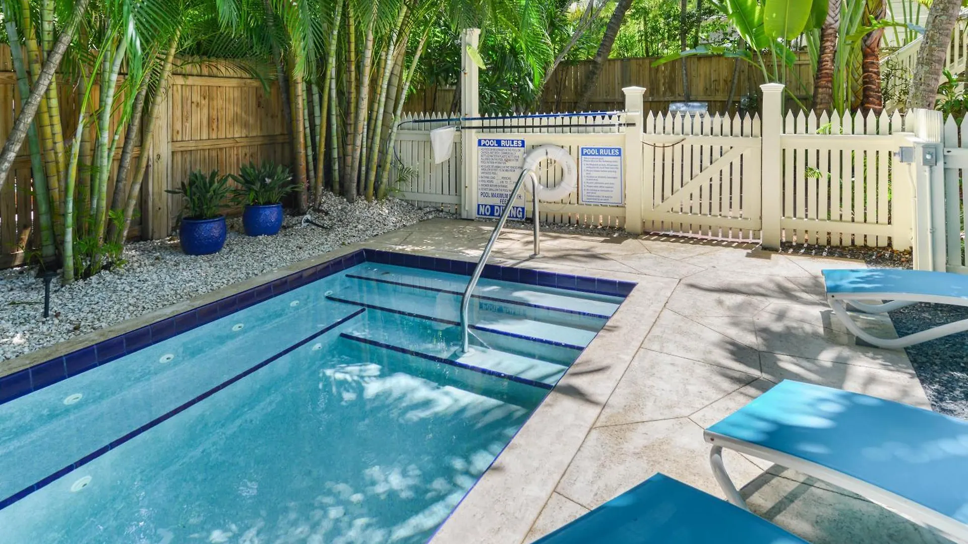 Apartmán Poolside Hide-away Palm Gardens *