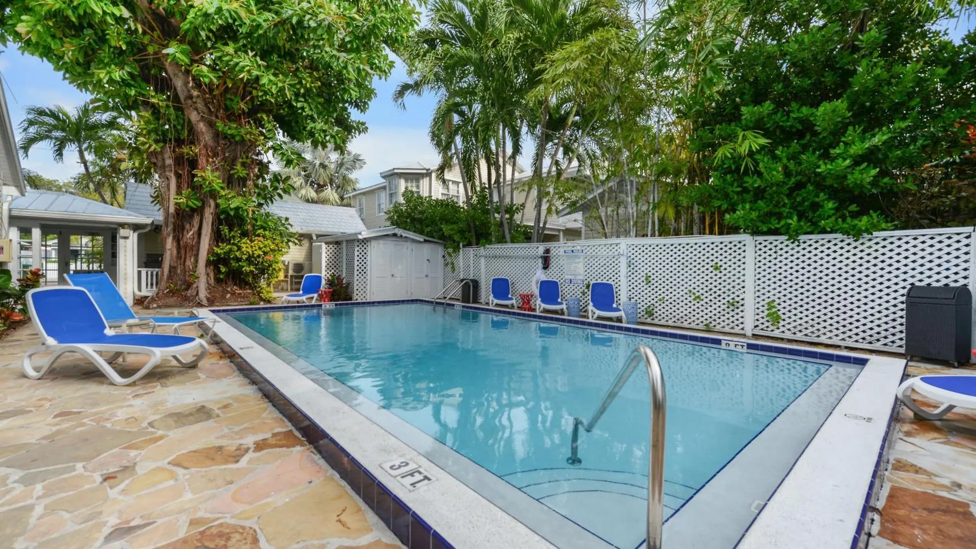 Colony Poolside * Key West