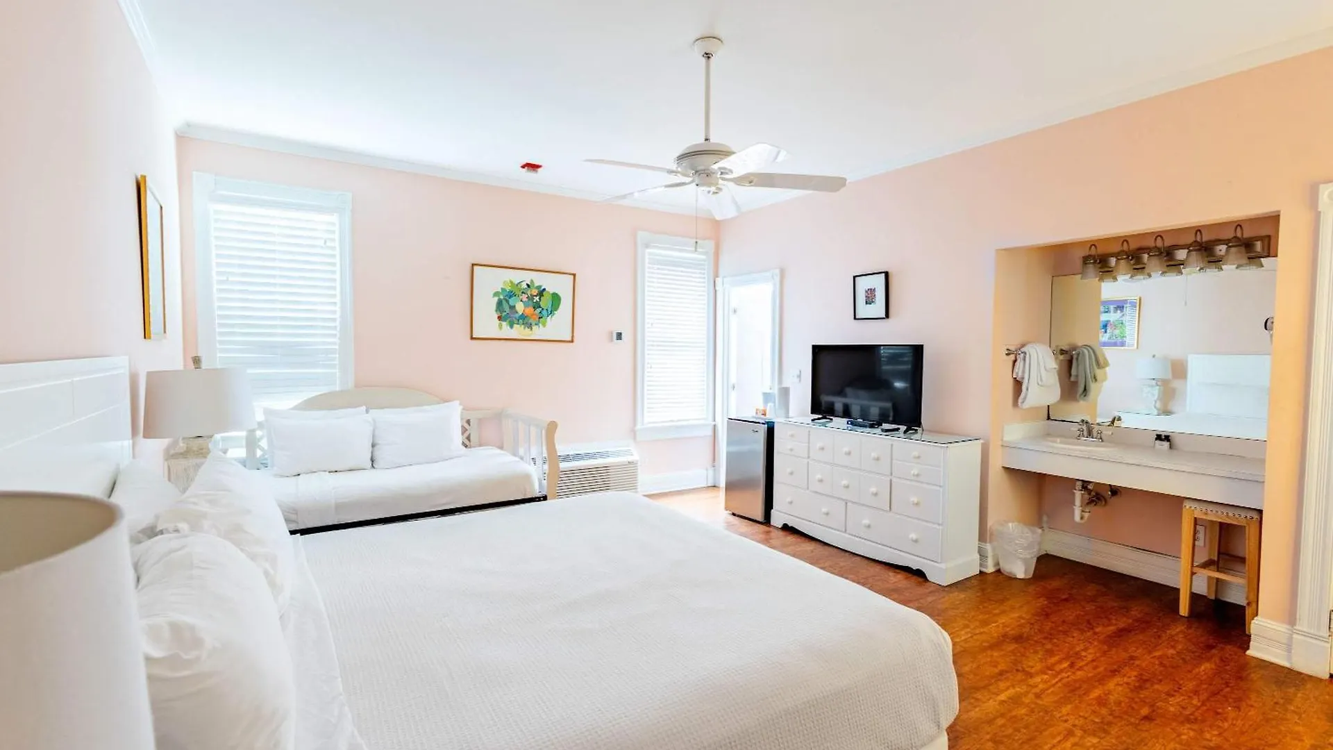 King At Curry Mansion With Heated Pool! Key West