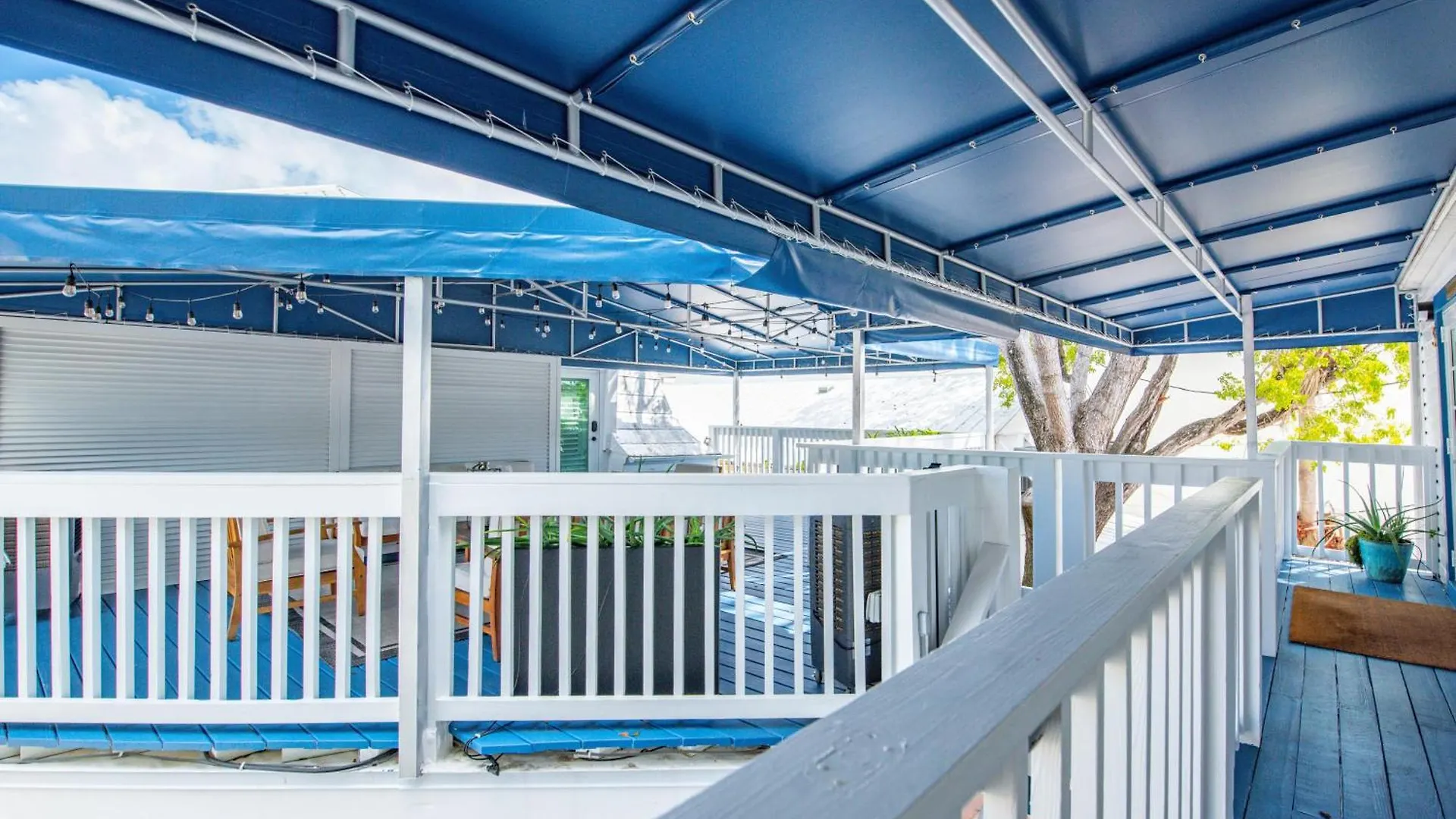 Custom House Inn All * Key West