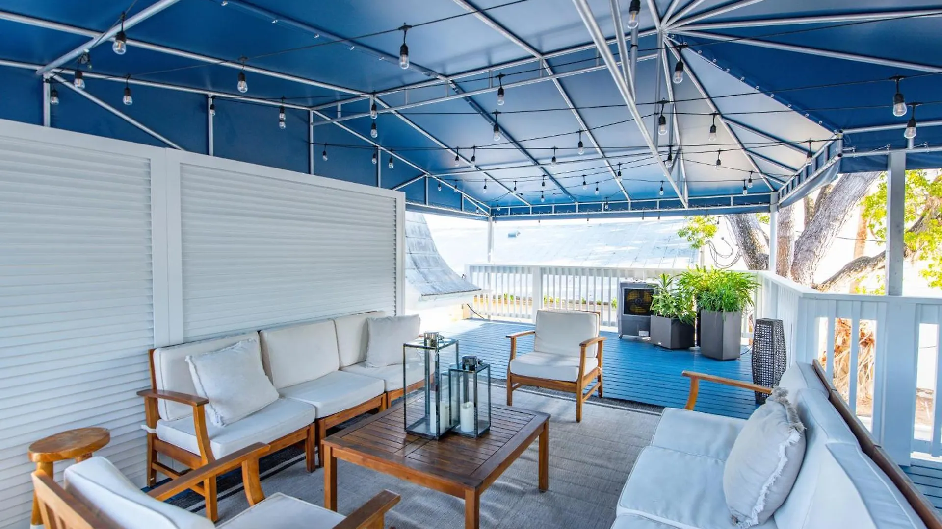 Apartment Custom House Inn All