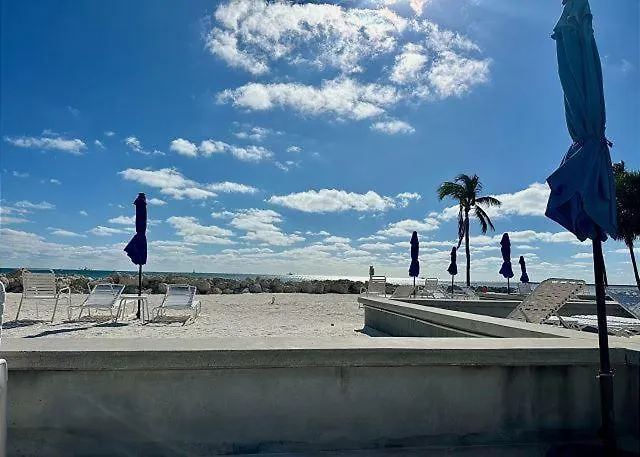 Meyers Island Oasis On Atlantic Nyaraló Key West
