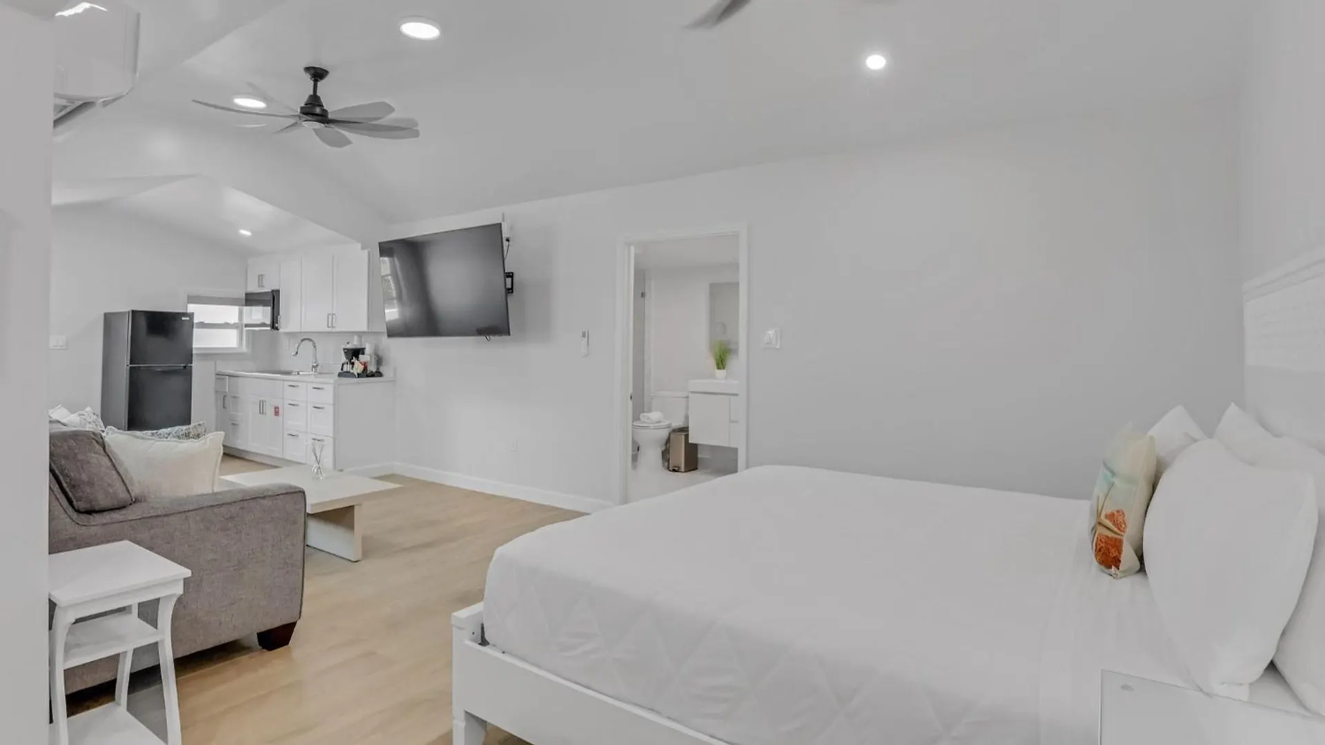 The Palms Hotel 3*