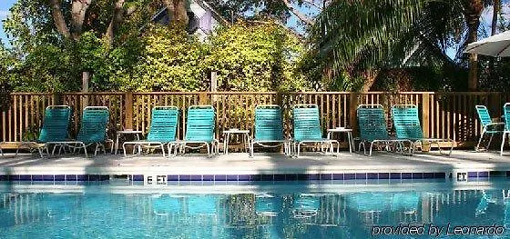 Hotel Island House 3*