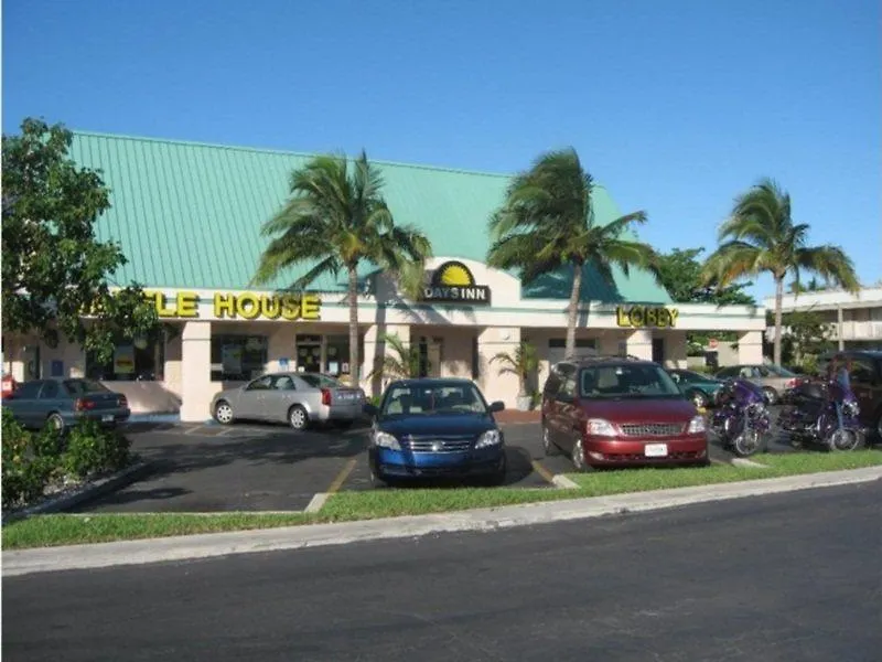Hotel Fairfield & By Marriott At The Keys Collection 3*