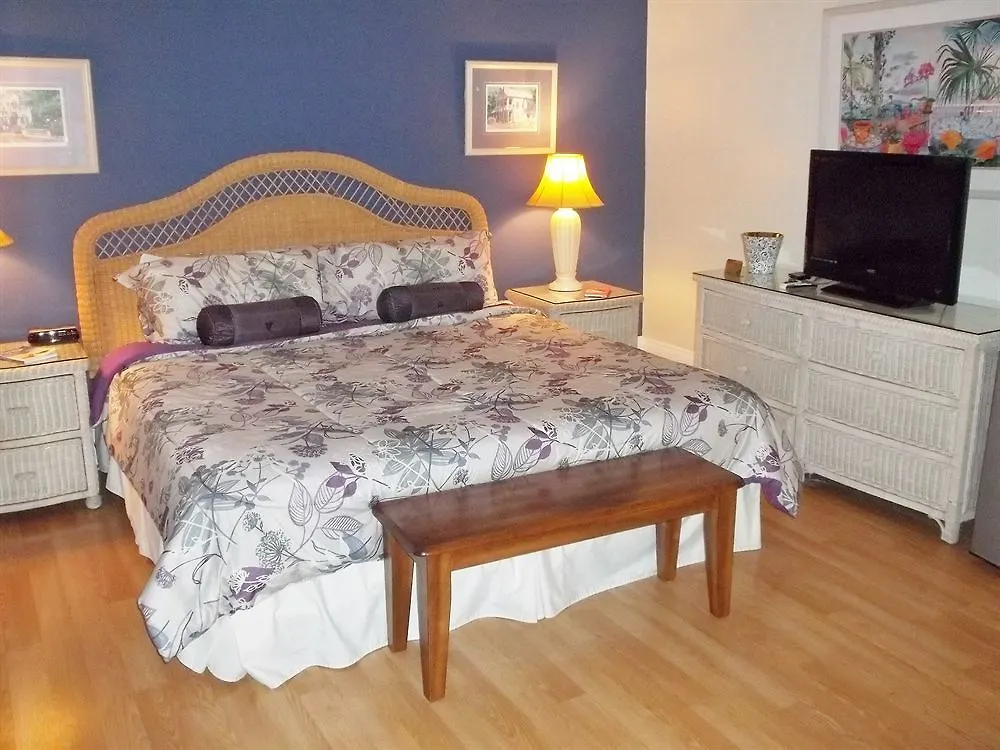 Duval House Bed & Breakfast Key West