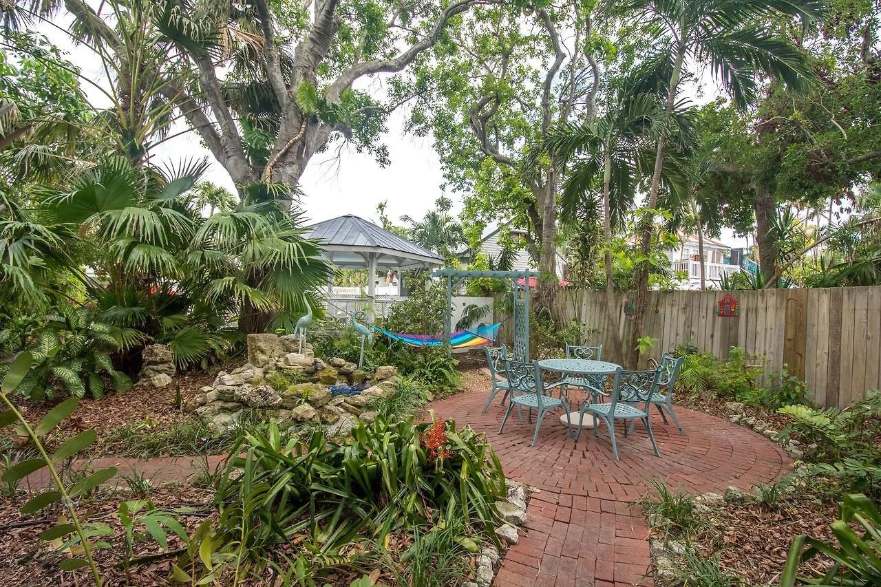 Bed & Breakfast Duval House 3*