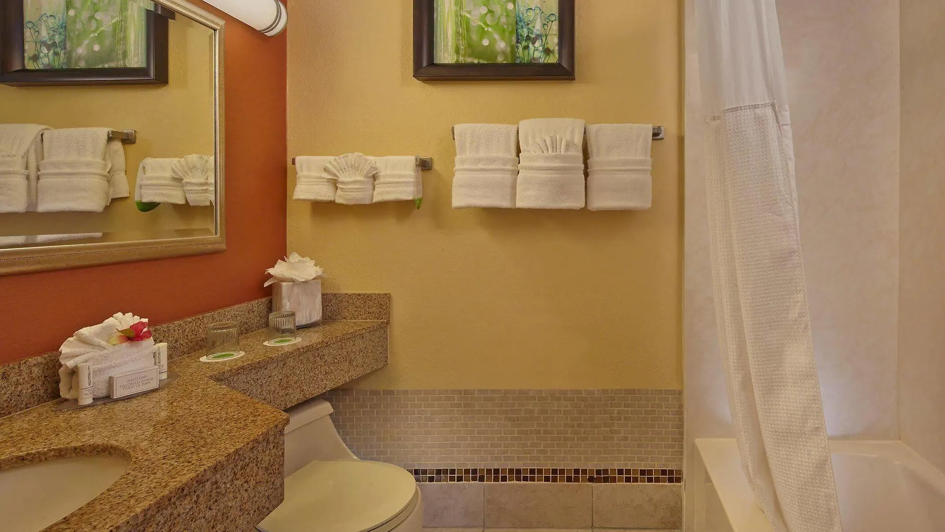 Hotel Courtyard By Marriott Waterfront