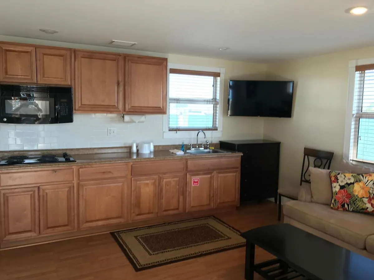 Motel Harborside & Marina 2*