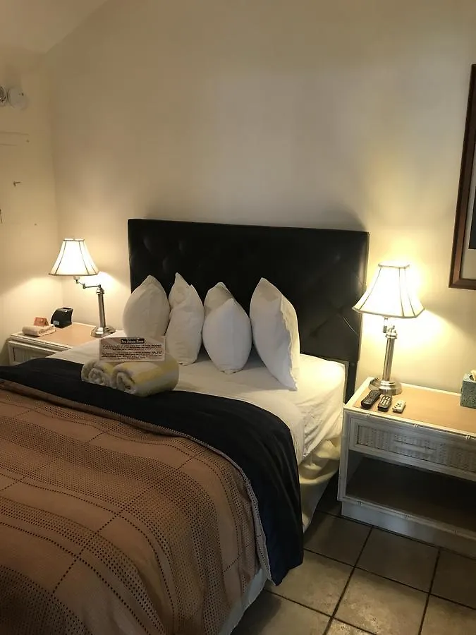 New Orleans House - Gay Male Adult בית הארחה קי וסט