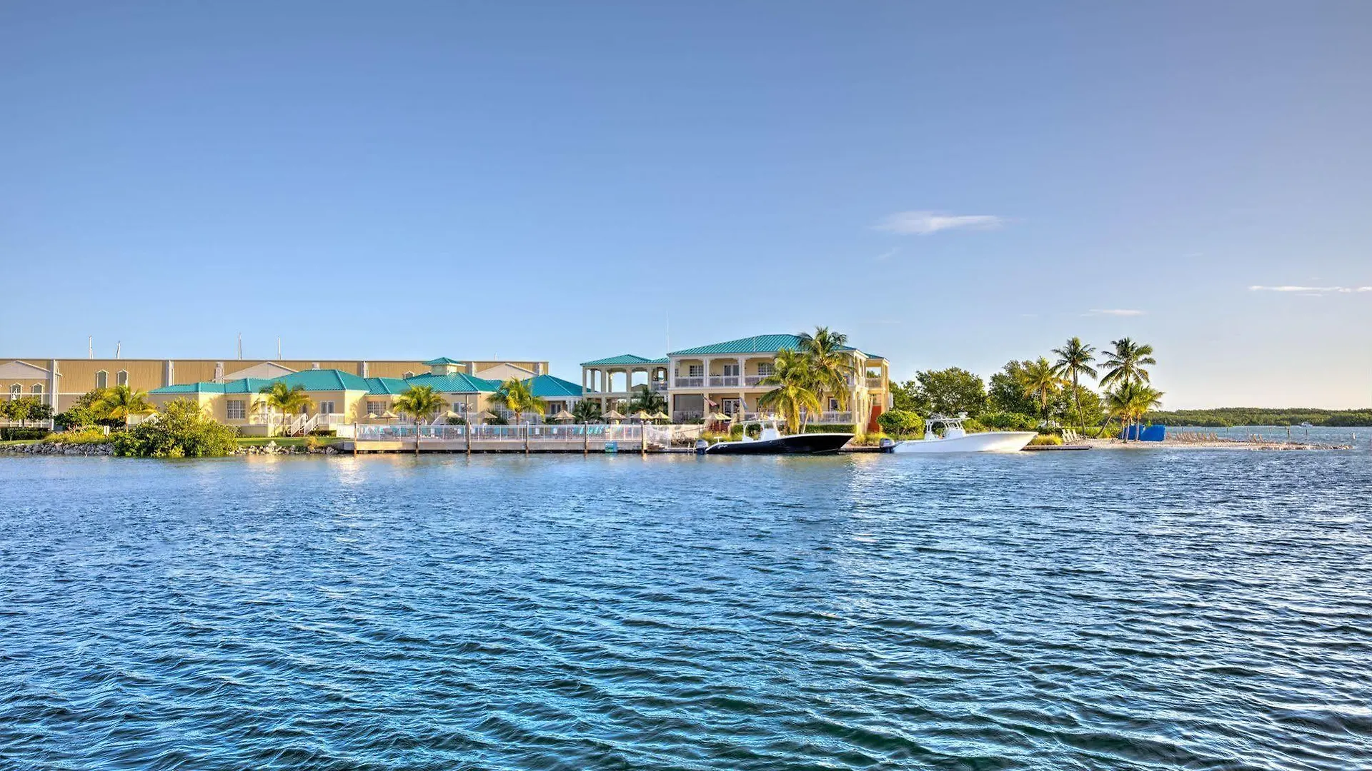 Apartment Harbour Oceanfront