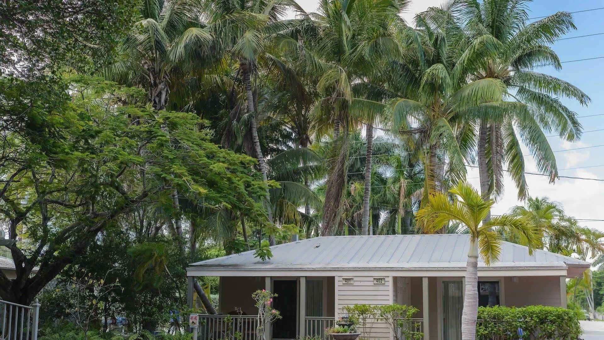 Hotel Coconut Mallory And Marina 3*