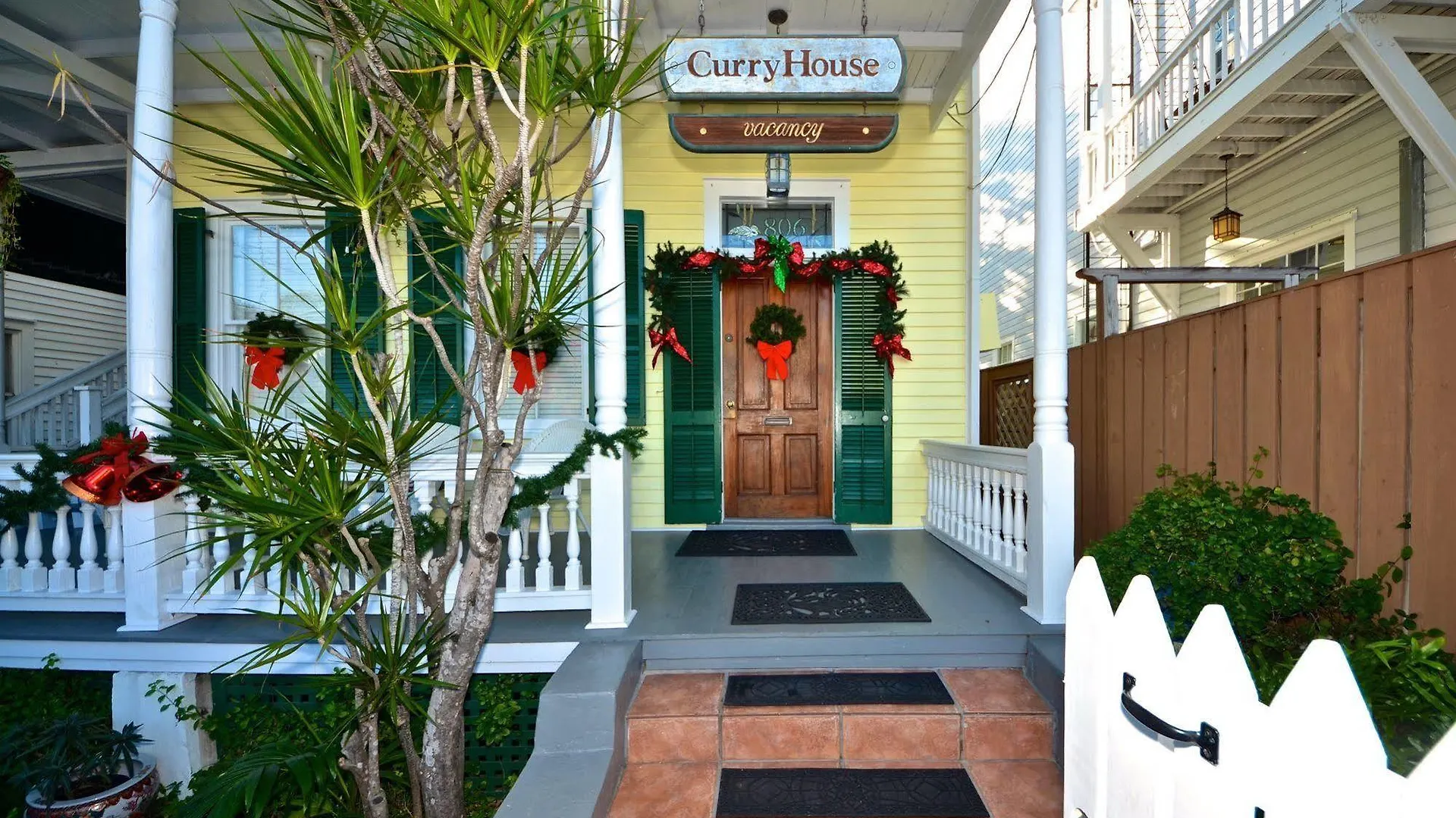 Curry House - 1 *