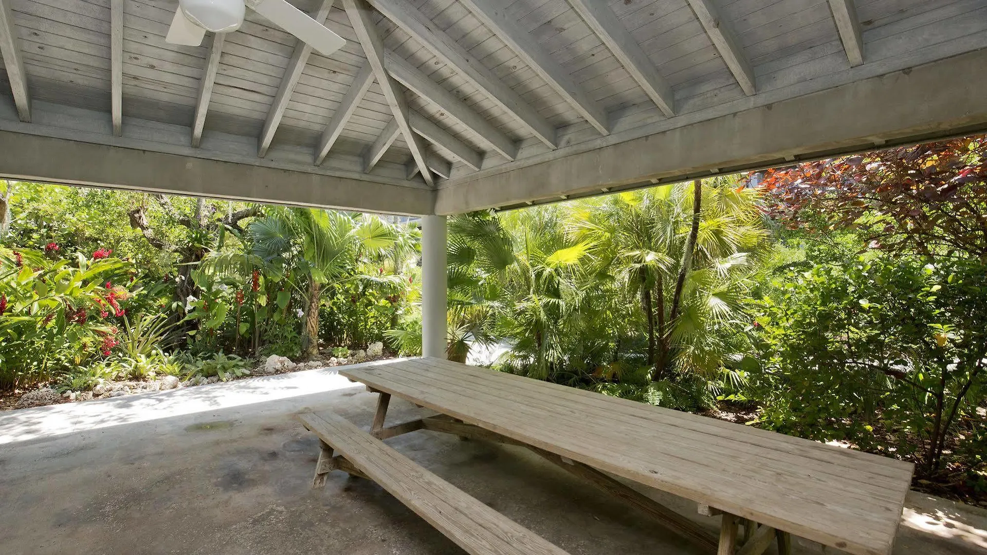1800 Atlantic Key West