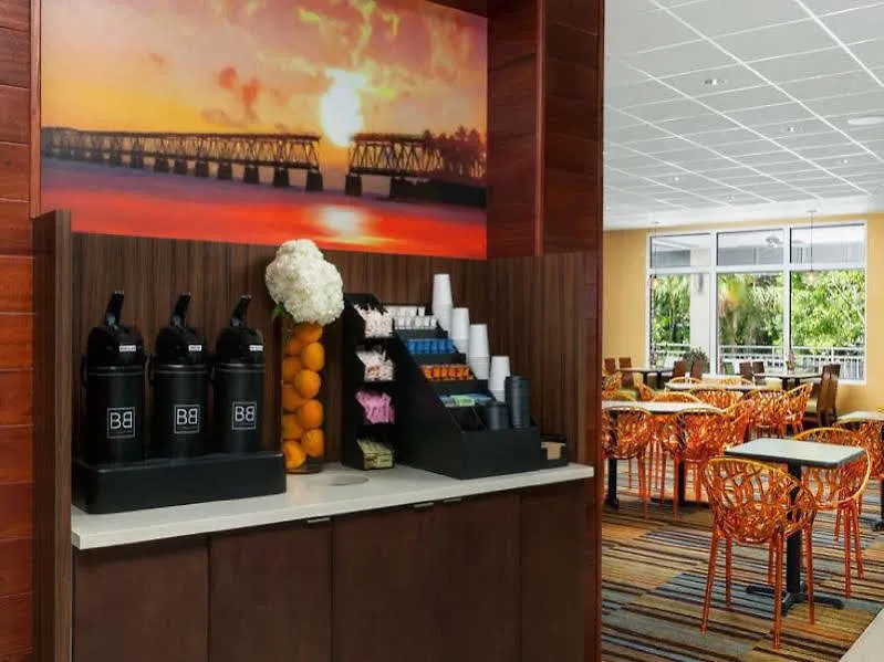 Hotel Fairfield & By Marriott At The Keys Collection