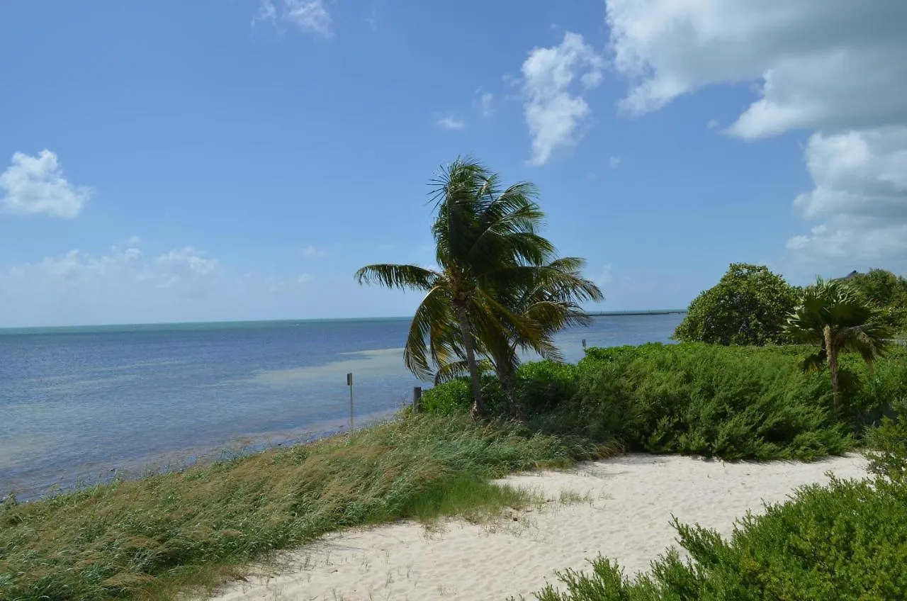 1800 Atlantic Aparthotel Key West