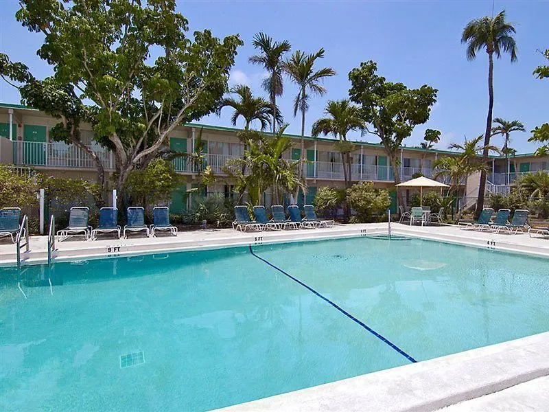 Hotel Fairfield & By Marriott At The Keys Collection Key West