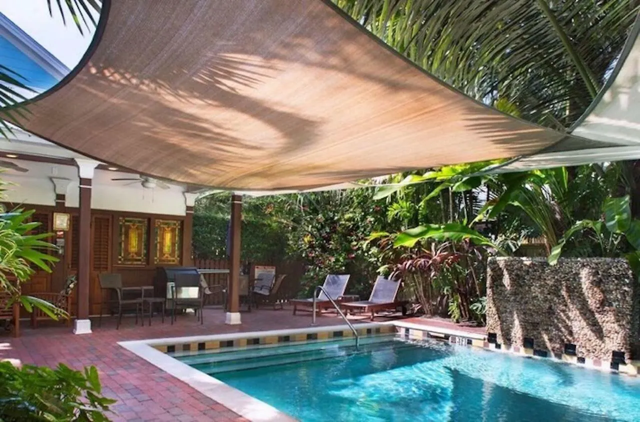 Locanda Travelers Palm Key West