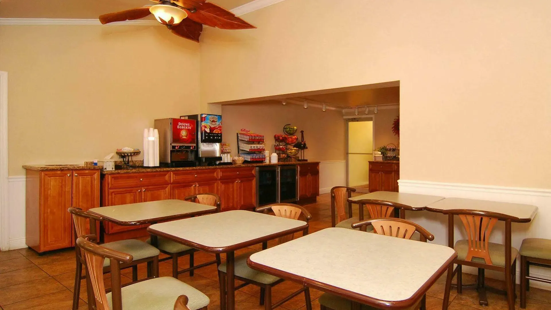 Hotel Hampton Fl 3*