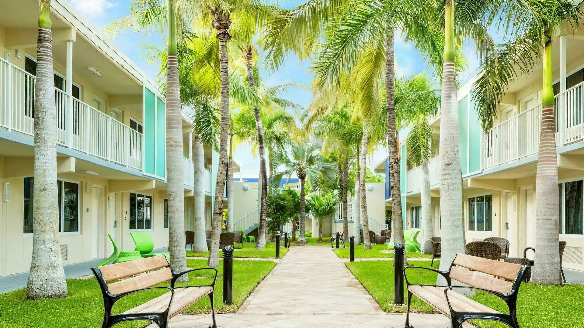 Fairfield & By Marriott At The Keys Collection Hotel Key West