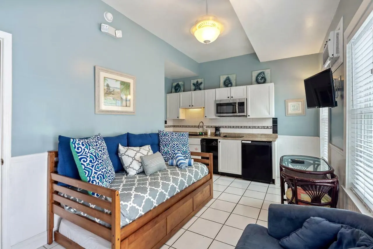 Colors On White Apartment Key West