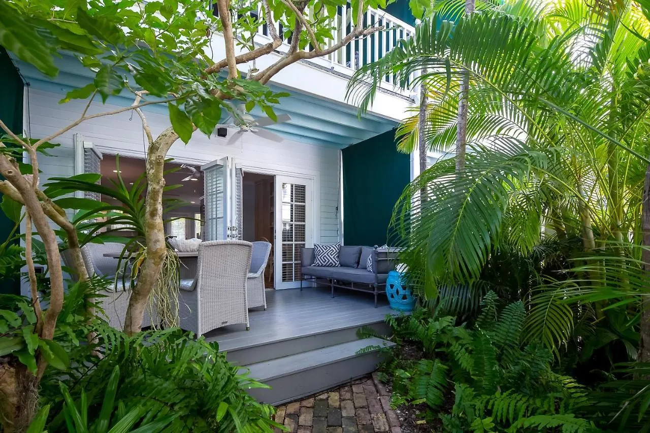 Cool Breeze Apartment Key West