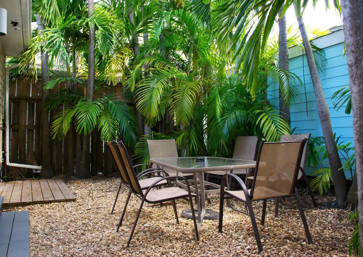 Duval House Bed & Breakfast