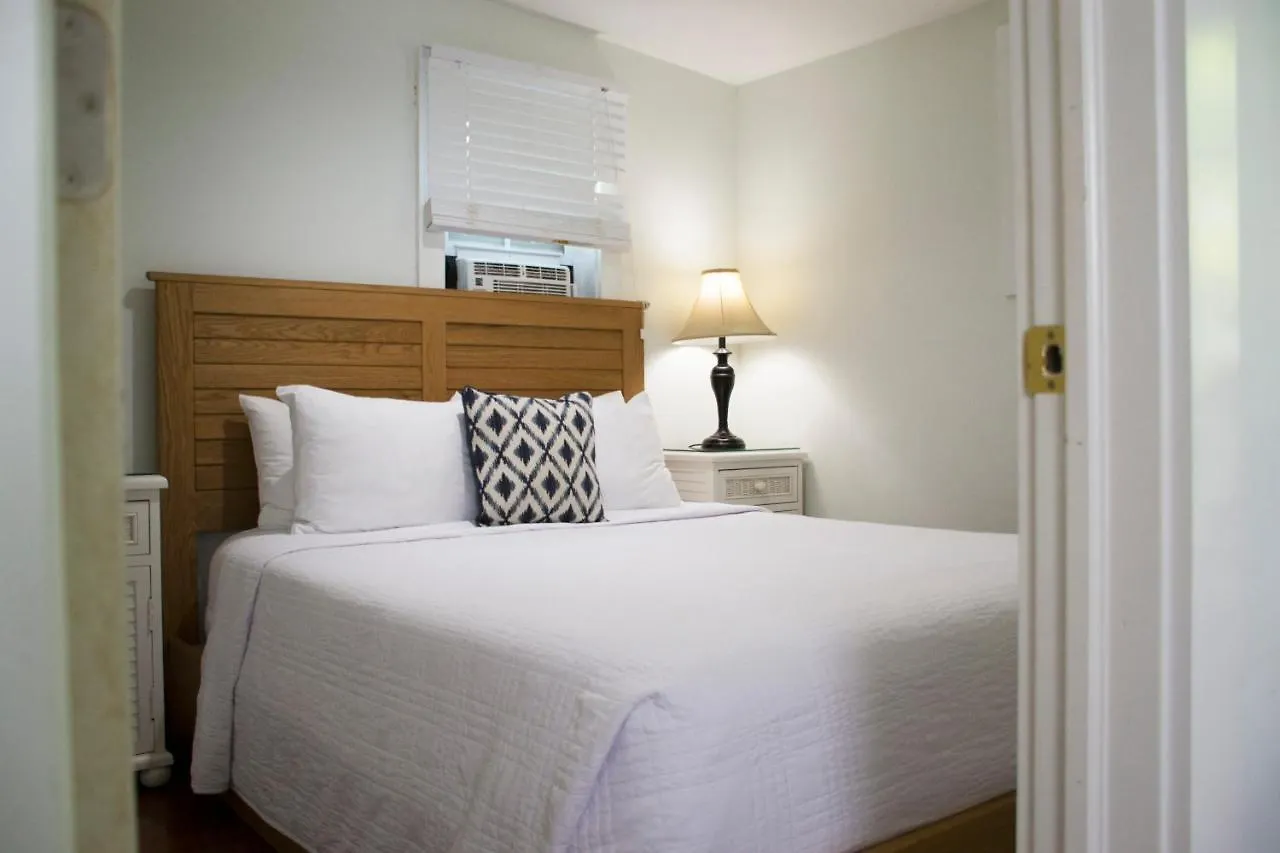Duval House Bed & Breakfast Key West