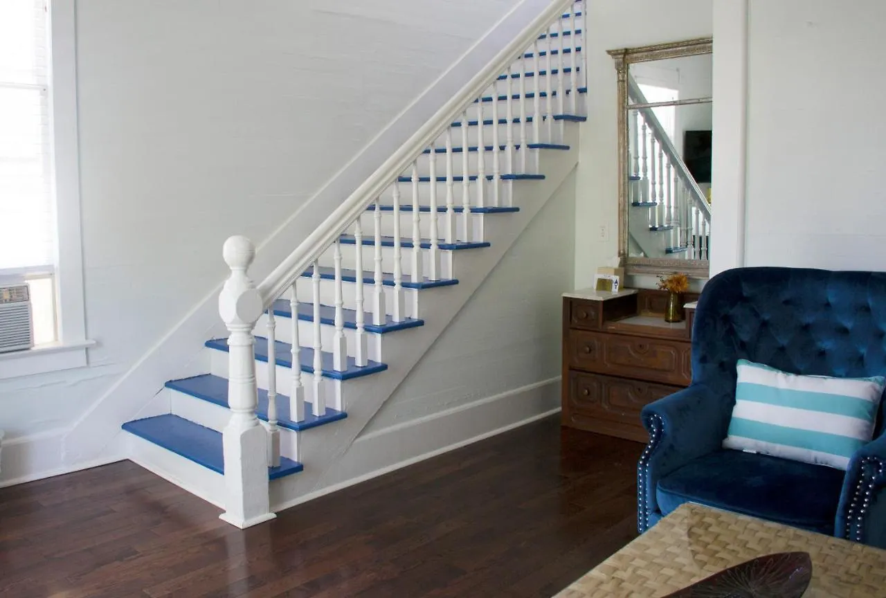 Duval House Bed & Breakfast Key West